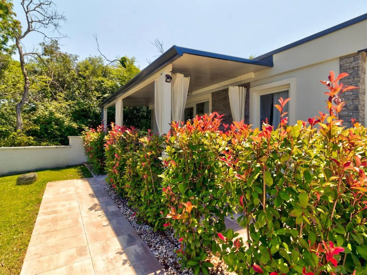 Alluring Mobile Home In Banjole With Swimming Pool 0*,  Croatia